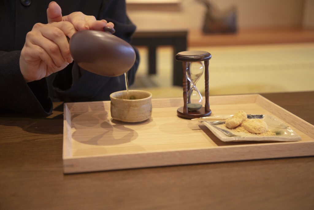 日本茶本来の味と香りを楽しむ
五感をくすぐる体験